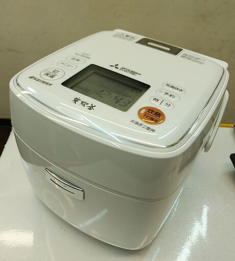 品質保証☆配達有り！6000円(税別）三菱 3合炊き IH炊飯ジャー 2017年製 ホワイト