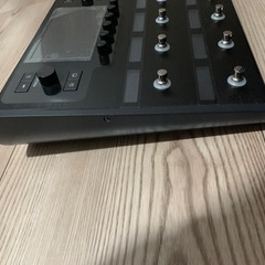 Line6 Helix Floor