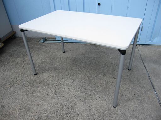会議用テーブル　1200ｘ750　ホワイト　コクヨ製　BTT-502PAW