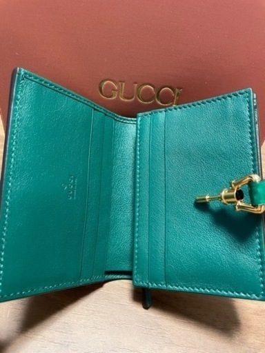 美品✨グッチ 二つ折り 財布 ニュージャッキー 1961 レザー グリーン Amazon | [グッチ] 二つ折り財布 ジャッキー 1961 645536 エメラルド
