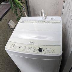 【無料】洗濯機　独身用　Haier　白　外置き