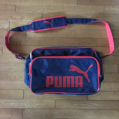 【更に値下げ】PUMA   エナメルバッグ