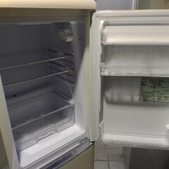 有料配送可能　レトロデザイン　レトロ冷凍冷蔵庫 130L PRR-142D オフホワイ