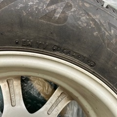 スタッドレス　ブリヂストン　215/70R16 デリカD5