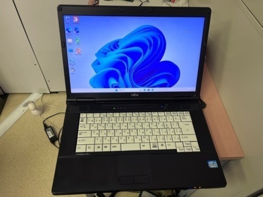 【再掲載】富士通Lifebook A572/E ノートパソコン　windows11 home