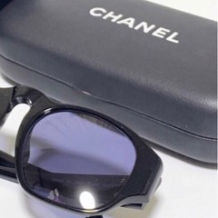 シャネル☆正規品・サングラス・男女兼用・黒・シャネルマーク・未使用近い