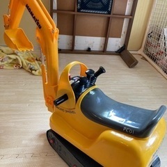 お話中!!!!!無料！！コマツ ショベルカー 一部破損