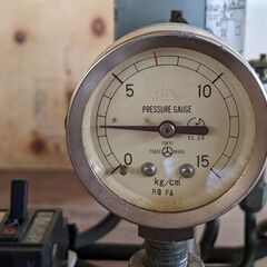 コンプレッサー　IWATA