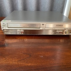 Panasonic DMR-E150V VHSビデオ　DVD