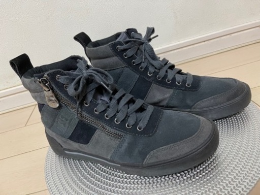 美品【ブランド】 DIESEL ハイカットスニーカー　レザー　サイドジップアップ
