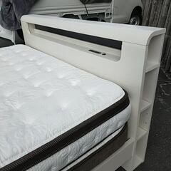 美品! ダブルサイズベッドセット、お売りします。