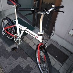 Switzsport[スウィッツスポート]20吋 折り畳み自転車 外装6段/ホワイトＸレッド