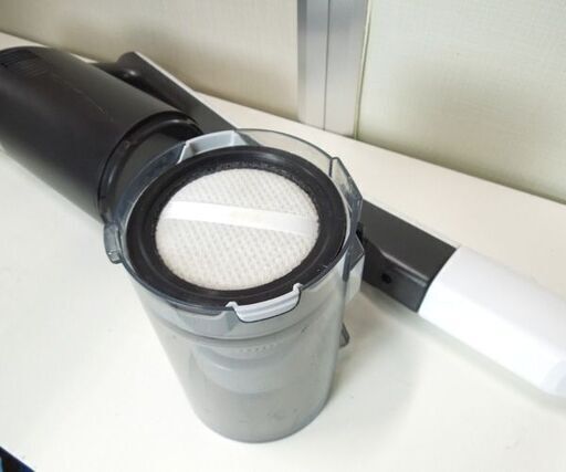 東芝 トルネオ ヴイ コードレスクリーナー 遠心分離サイクロン 2021年