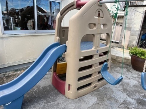 子供用滑り台付き遊具