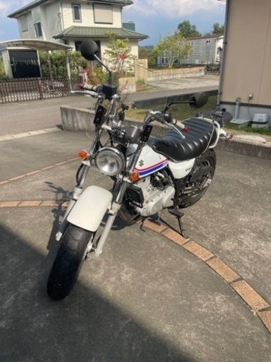 スズキ　バンバン200