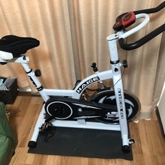 【スピンバイク】ハイガー　室内用トレーニング　スポーツ自転車