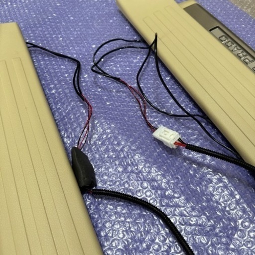 トヨタ純正OP】150プラド純正スカッフイルミネーションベージュ  