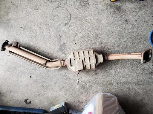 ジムニー　ja11 触媒　フロントパイプ　要補修 ja11 ジムニー フロントパイプ ジムニー ja11 触媒 フロントパイプ 要