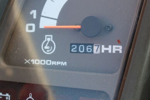 三菱 コンバイン VM11 2条刈 10.5馬力 206時間 【清掃・整備済