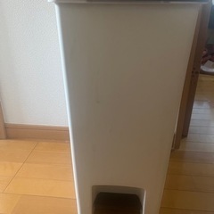 【お譲り先決定】ゴミ箱 45リットル