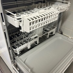 【本日受渡し】Panasonic食器洗い乾燥機 ホワイト NP-TA4