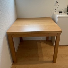 【取引中】IKEA  ダイニングテーブルセット(伸縮可)　2人掛け　