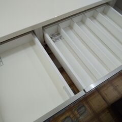 [持帰り家具3割引] ダストボックス付きレンジ台 N23-824 高く買取るゾウ八幡西店