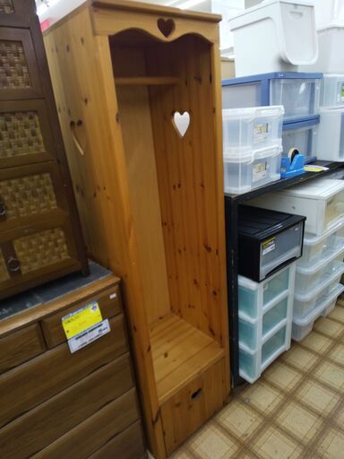 [持帰り家具半額] カントリー調ハンガーラック N21-969 高く買取るゾウ八幡西店