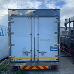 超美品アルミ保冷コンテナ