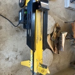 薪割り機　4t パッキン交換済み　100v 引き取り限定