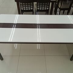 ★ジモティ割あり★  ダイニングテーブル 白×茶 H70×D80×W166 クリーニング済み HJ703 ☆ジモティ割あり☆ ダイニングテーブル 白×茶 H70×D80×W166