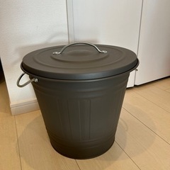 【予約済み】IKEAのふた付きゴミ箱