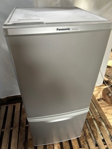 2017年製 冷蔵庫Panasonic NR-B149W-S SILVER