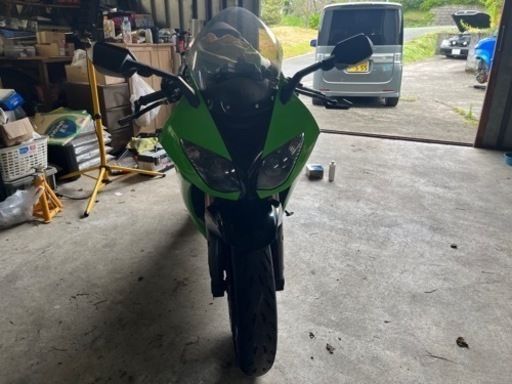 zx10r 08年式　マレーシア仕様