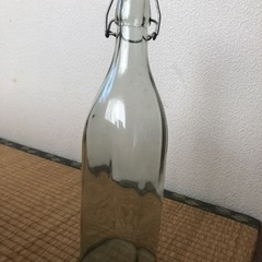 ガラスボトル