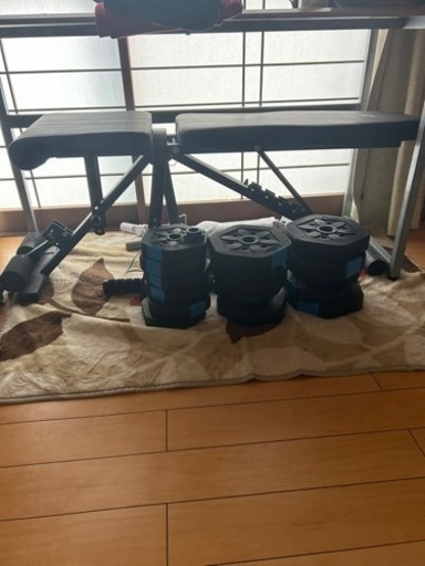 ダンベルとベンチ合わせて7000円