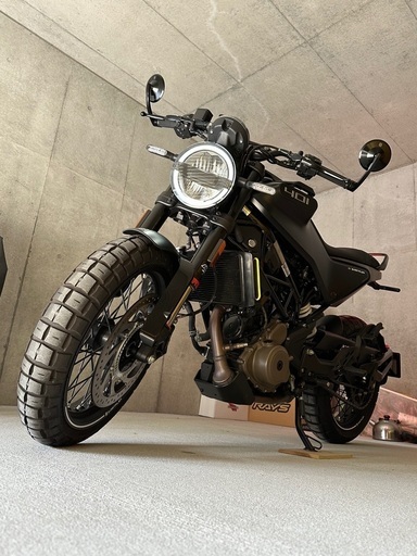 ハスクバーナ スヴァルトピレン401 2022年モデル 距離:約2040km 車検:2025年9月まで　SVARTPILEN KTM Duke RC390