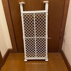 お値下げいたしました。突っ張り棚