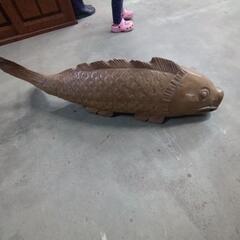 木彫りの鯉