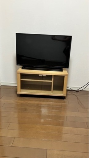 TOSHIBA32型テレビ(2018年製)とテレビ台