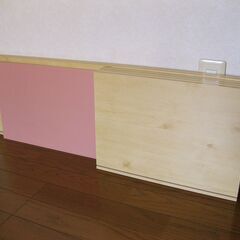 【無料／引き取り限定】カラーボックス ３段　ピンク（背板） 解体...