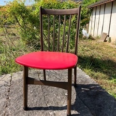 椅子とローテーブル