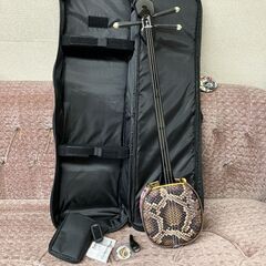 沖縄 三線（人工皮）◇初心者向けセット◇背負えるソフトケース付◇取りに