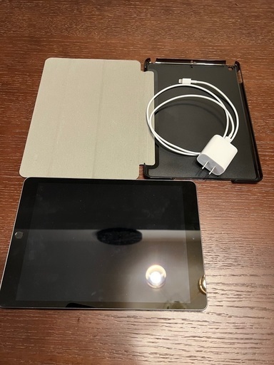 極美品　iPad 第9世代　64GB  Wi-Fiモデル