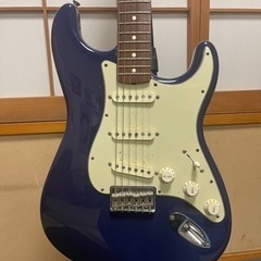 Fender Mexico Robert Cray Stratocaster Violet(ハードケース付属)