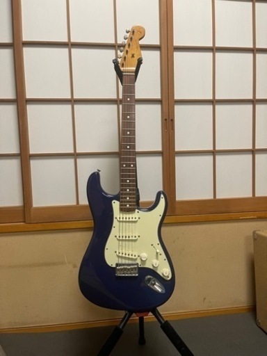Fender Mexico Robert Cray Stratocaster Violet(ハードケース付属)