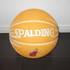 ③バスケットボール　SPALDING　オレンジ　NBA　おそらく...
