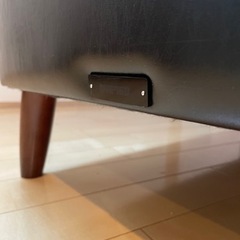 値下げしました。カリモク60ロビーチェア3シーター　ブラック