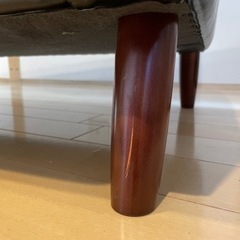 値下げしました。カリモク60ロビーチェア3シーター　ブラック