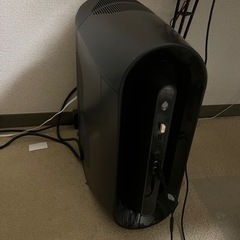 出外星人台式电脑外星人 Alienware Aurora R9和华硕显示器AUS2722 VG27A